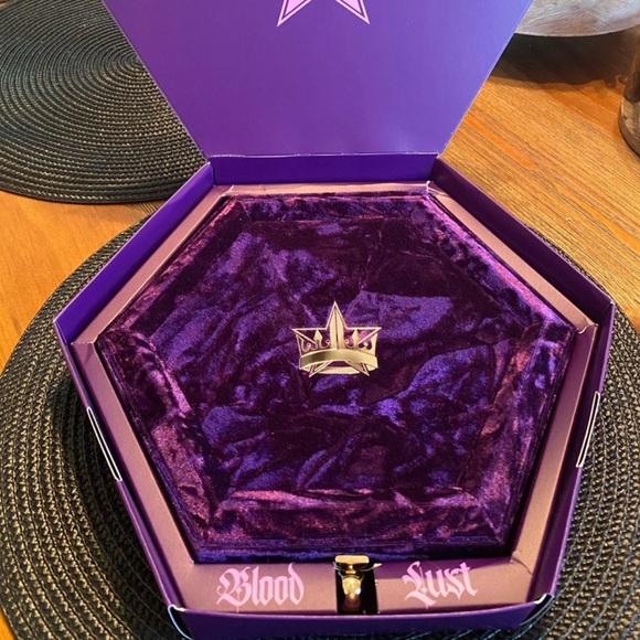 Jeffree Star Bundle 🌟🌟 **8 pieces**